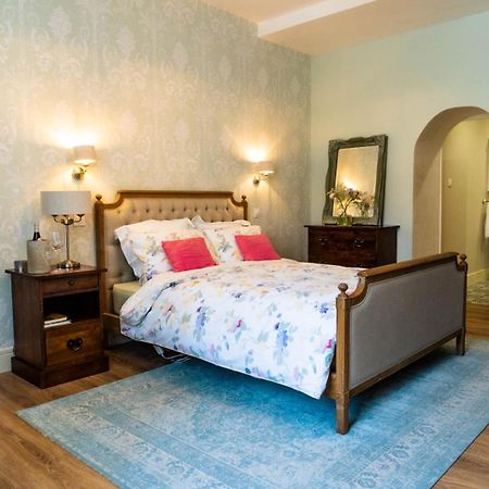 Logis De Tirac Bed & Breakfast Lorignac Exterior photo