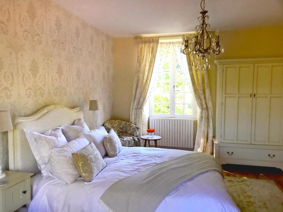 Logis De Tirac Bed & Breakfast Lorignac Exterior photo