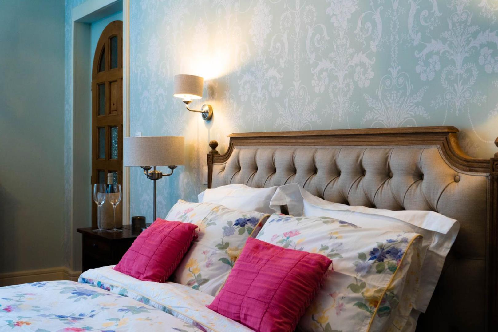 Logis De Tirac Bed & Breakfast Lorignac Exterior photo